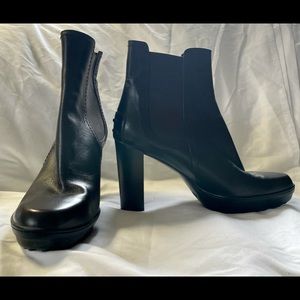 Dark Brown Tod’s Boots